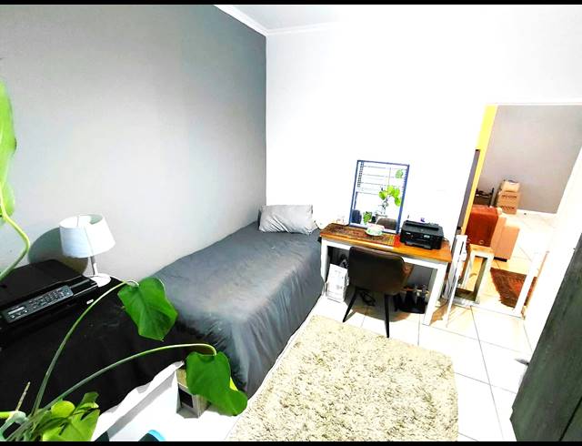 3 BEDROOM APARTMENT FOR SALE IN SANDOWN